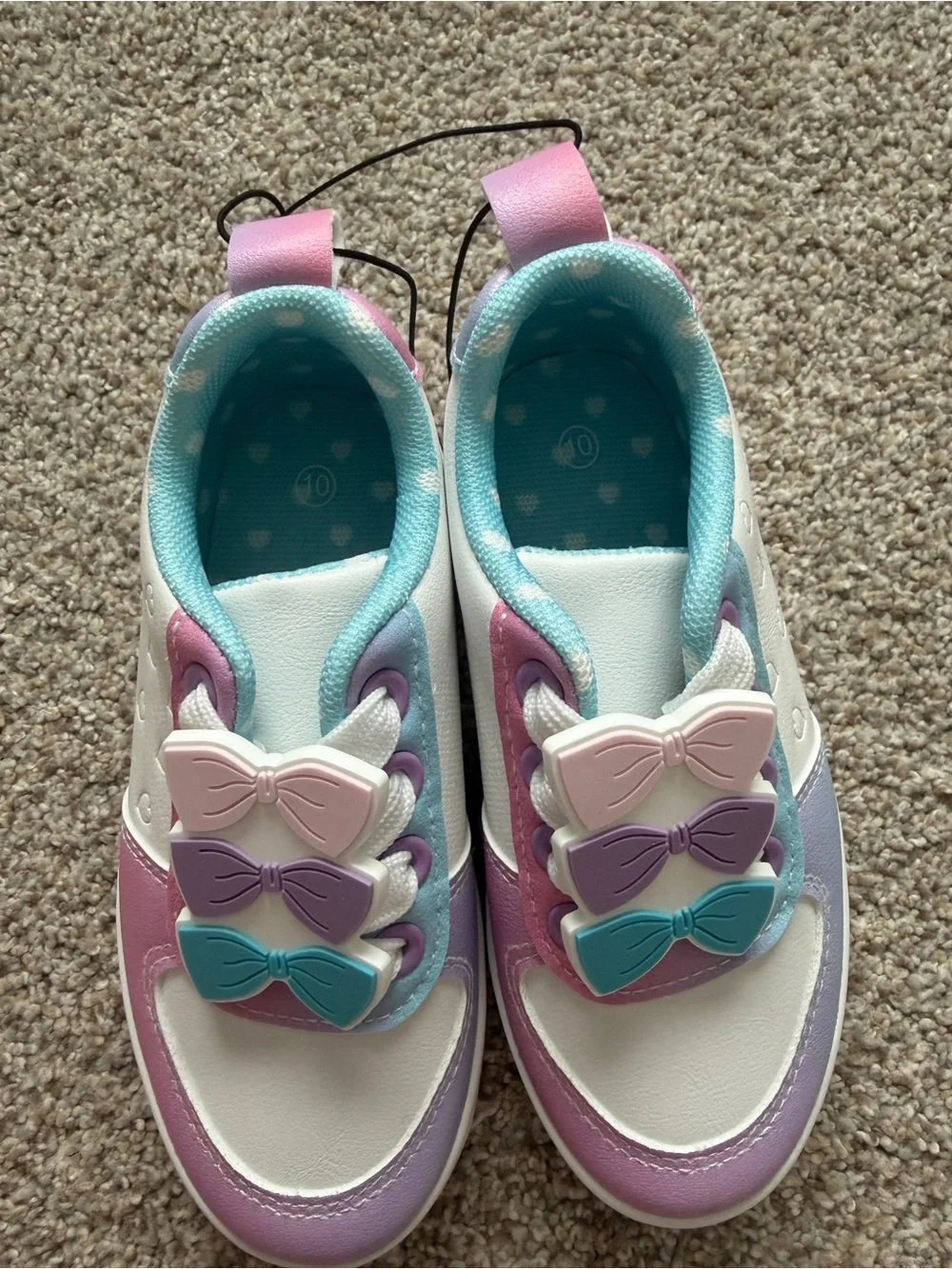 NWT GroundUp Girls Bow Sneakers